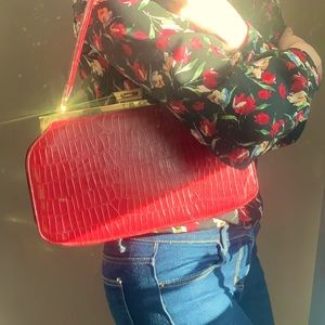 Red leather shoulder bag❤️